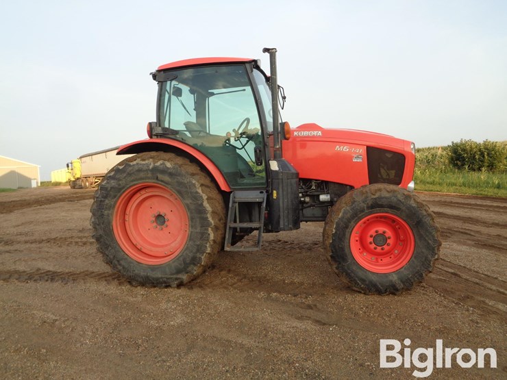 2017-kubota-m6-141-image-12