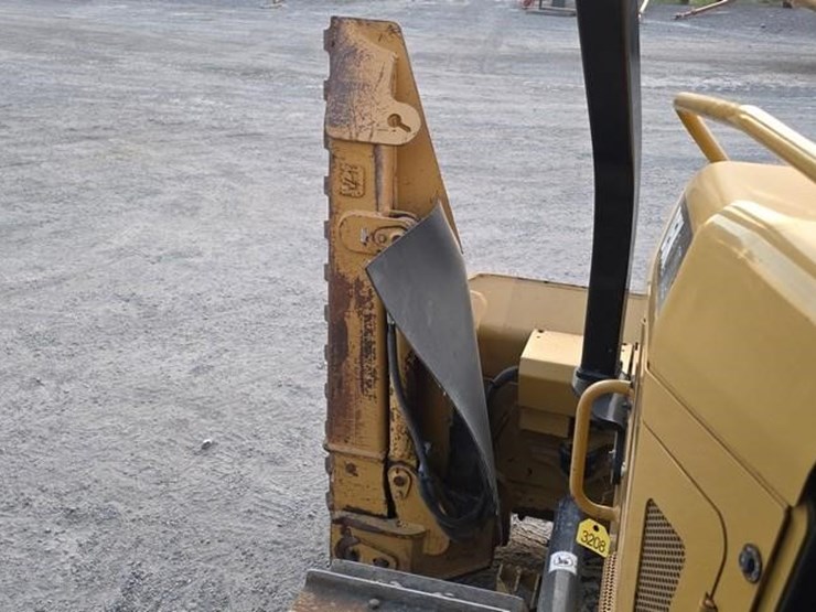 2017-caterpillar-d5k2-xl-image-91