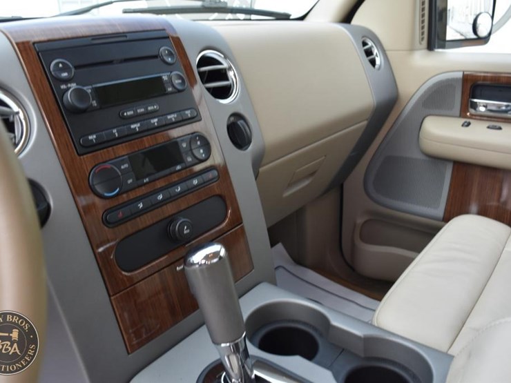 2004-ford-f150-lariat-image-46