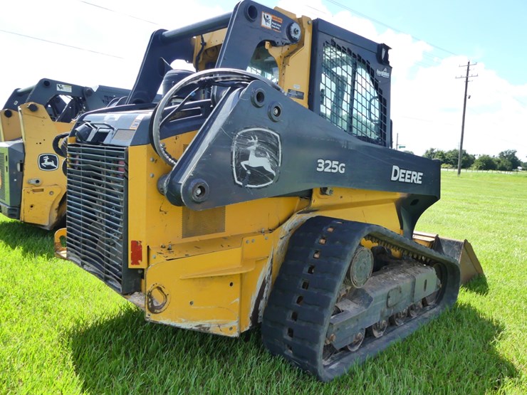 deere-325g-image-3