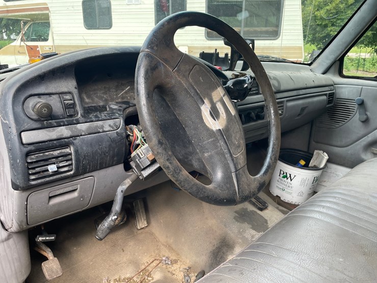 1995-ford-f350-image-13