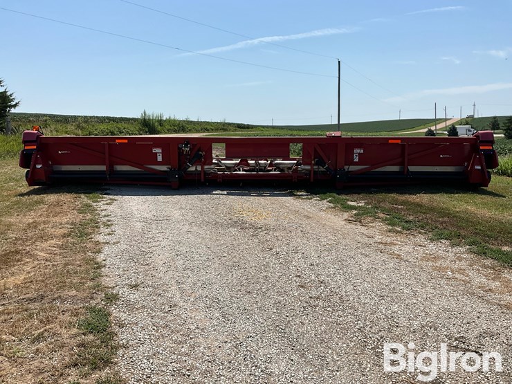 2010-case-ih-3412-image-6