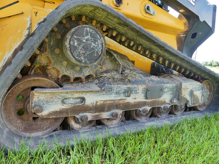 deere-331g-image-6