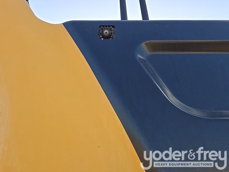 2019-caterpillar-336-image-62