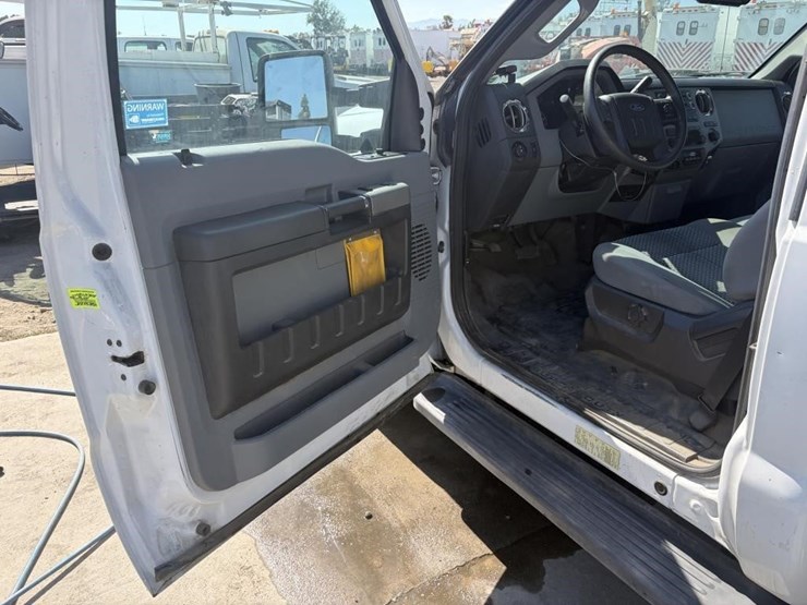 2016-ford-f250-image-15