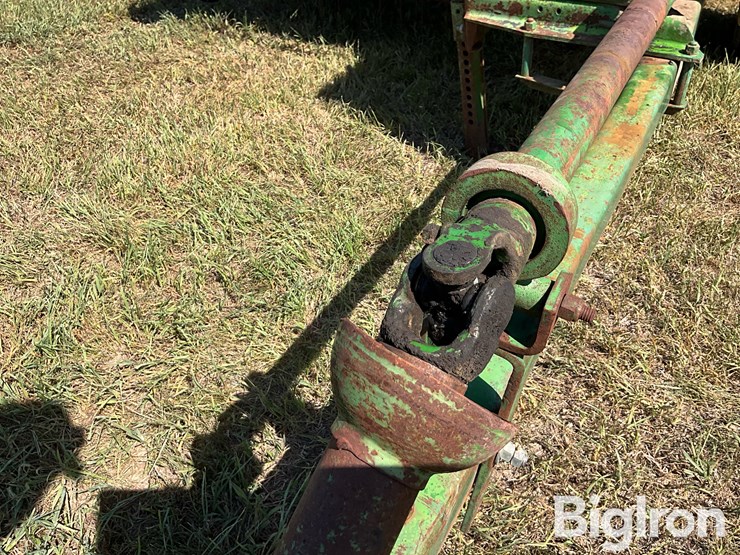 john-deere-24t-image-11