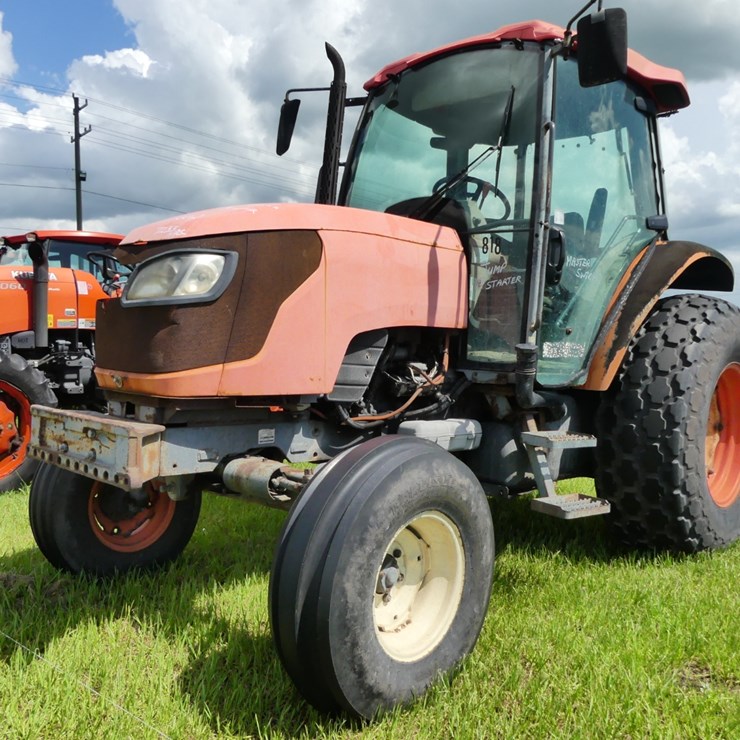 KUBOTA M8540F