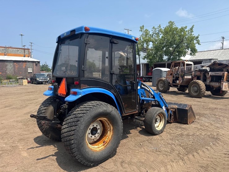 new-holland-tc45da-image-4