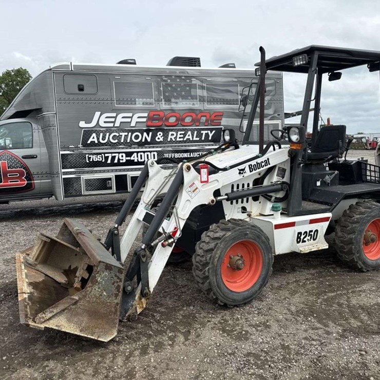 BOBCAT B250