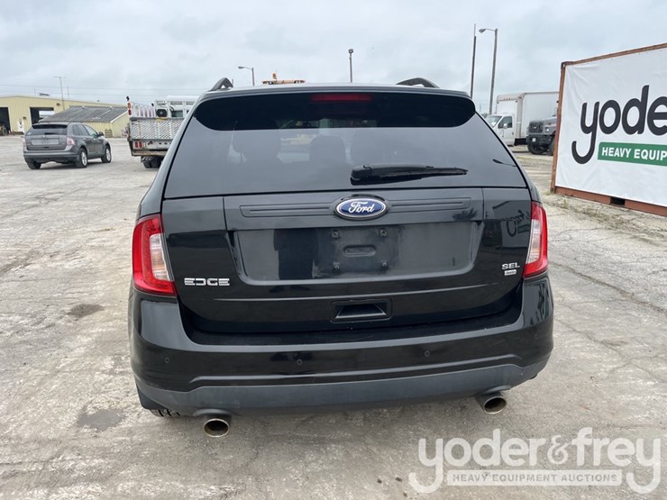 2013-ford-edge-image-5