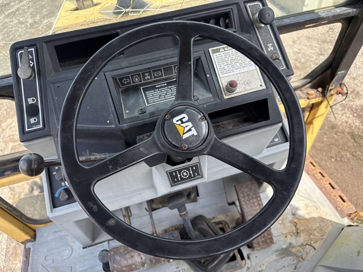 caterpillar-416b-image-23