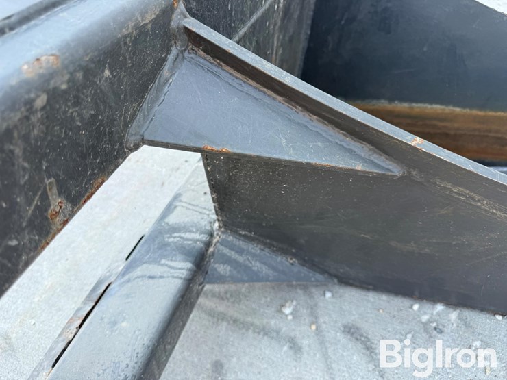 skid-steer-stump-bucket-image-18