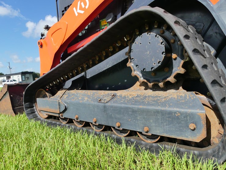 2024-kubota-svl97-2-image-5