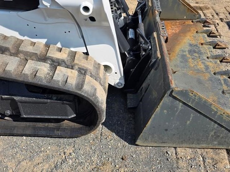 2019-bobcat-t595-image-8