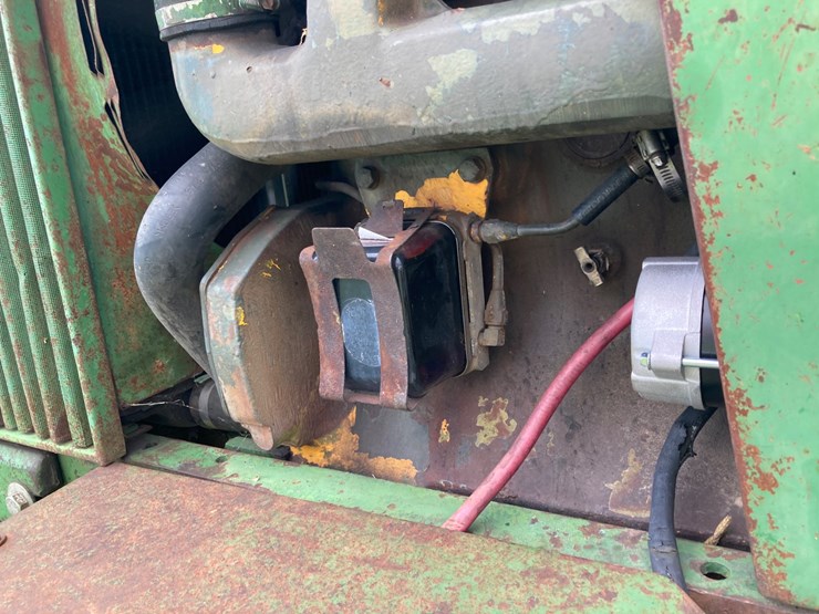 john-deere-3020-image-21