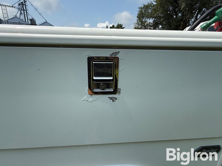 2012-chevrolet-k3500-image-15