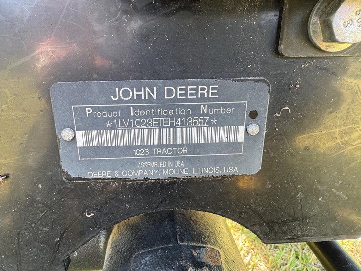 2014-john-deere-1023e-image-15