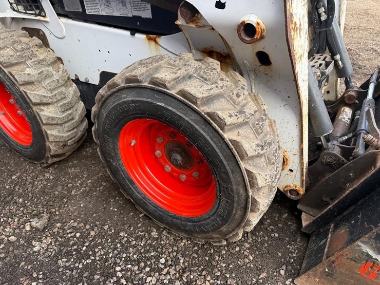 2017-bobcat-s590-image-12