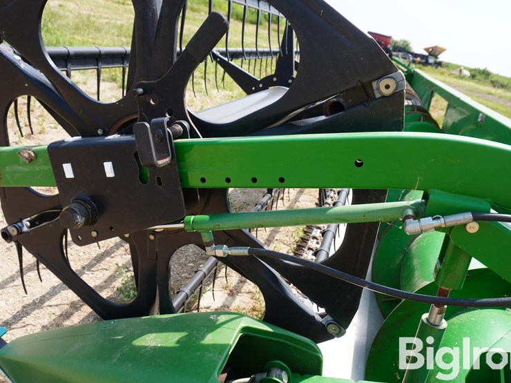 john-deere-635-image-16