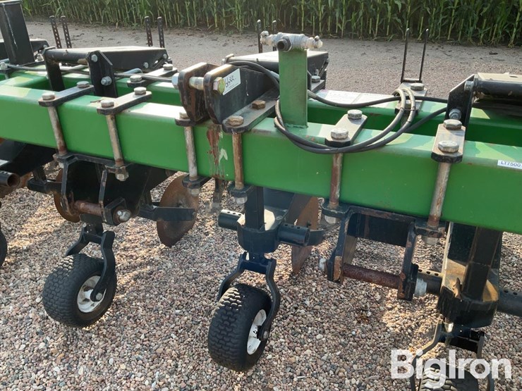 b&h-16r30-hiller-image-9
