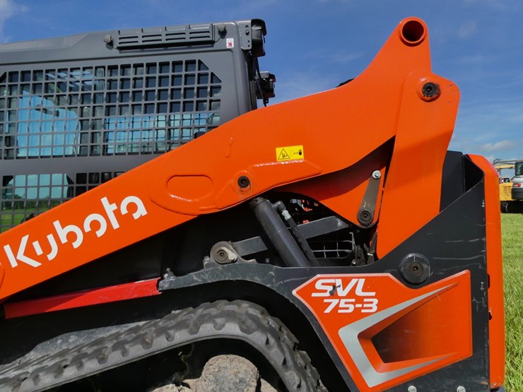 2024-kubota-svl75-3-image-8