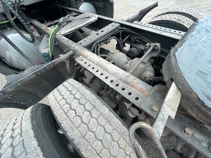 2016-international-prostar-image-41