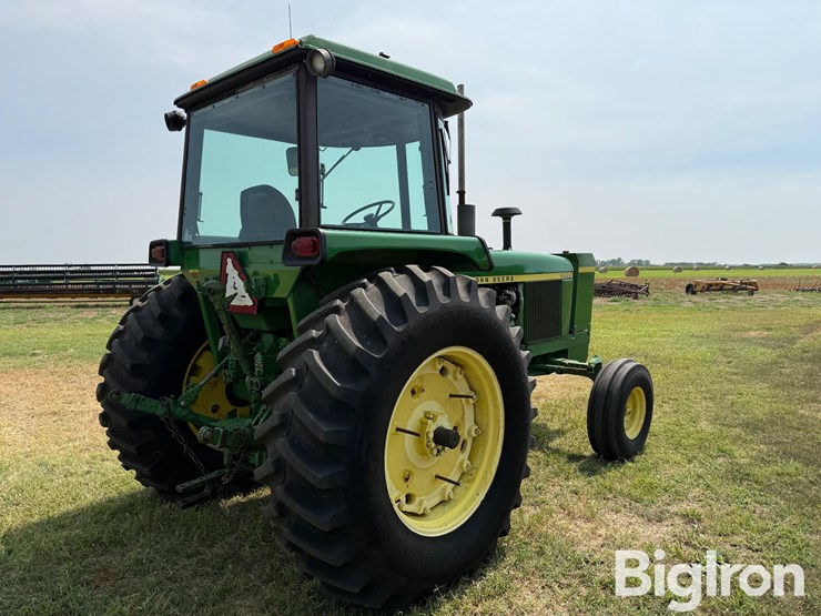 1977-john-deere-4230-image-5