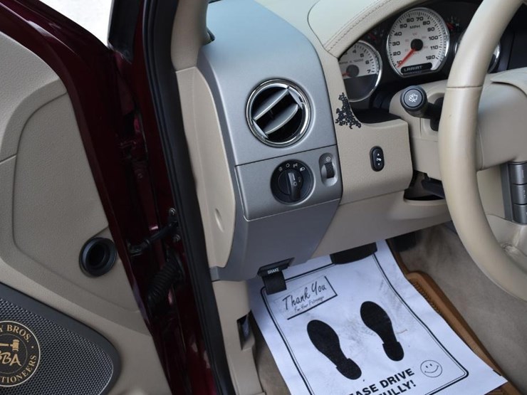 2004-ford-f150-lariat-image-43