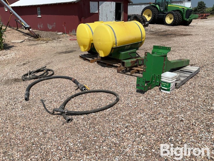 agri-products-fertilizer-saddle-tanks-image-1