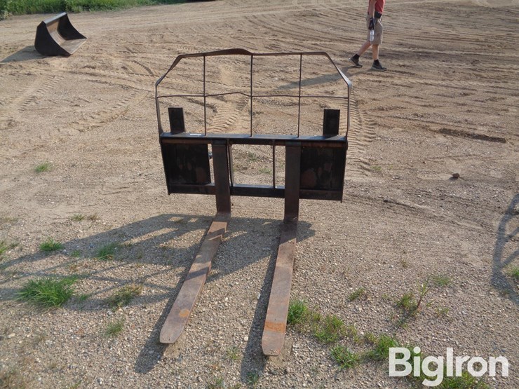 euro-style-pallet-forks-image-2