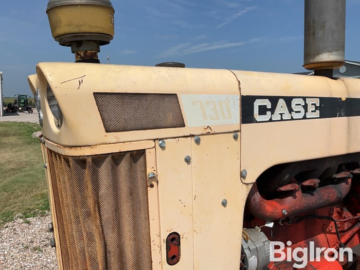 1965-case-730-comfort-king-2wd-tractor-image-13