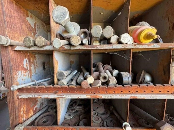 west-wall---bolts/nuts---staps---blades-etc.-image-14