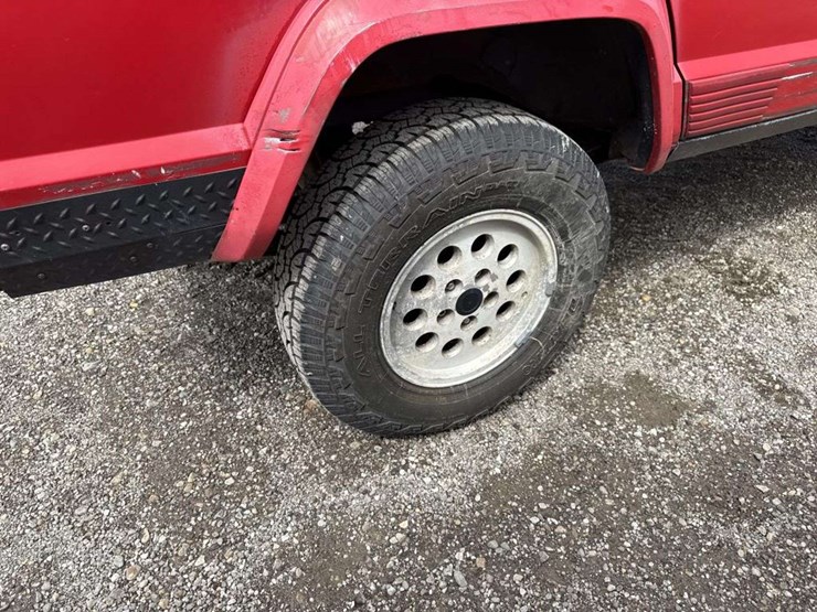 1996-jeep-cherokee-image-7