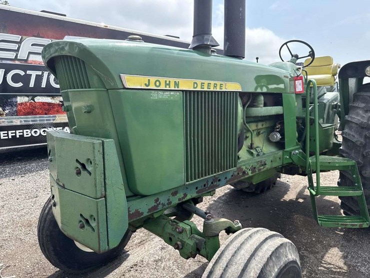 john-deere-4320-image-7