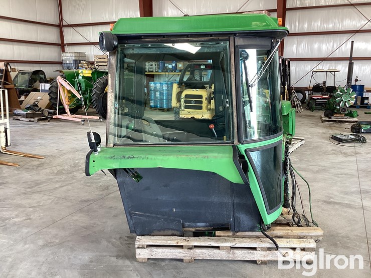 john-deere-4240-image-4