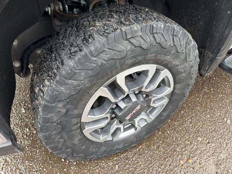 2022-gmc-sierra-2500-image-7
