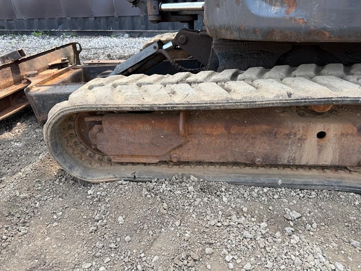2021-bobcat-e42-image-17