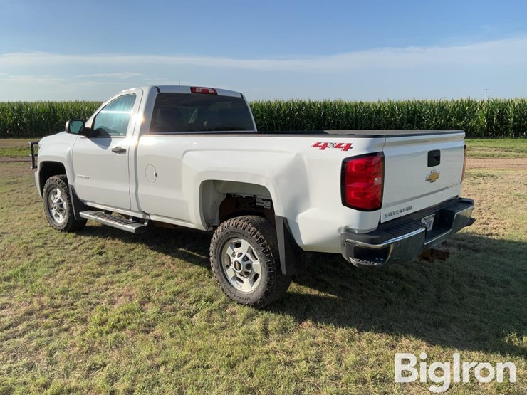 2018-chevrolet-silverado-2500hd-image-7