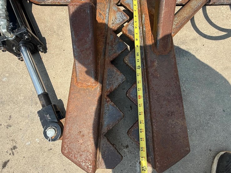 amh-tj12un-trk-tree/post-puller-image-17