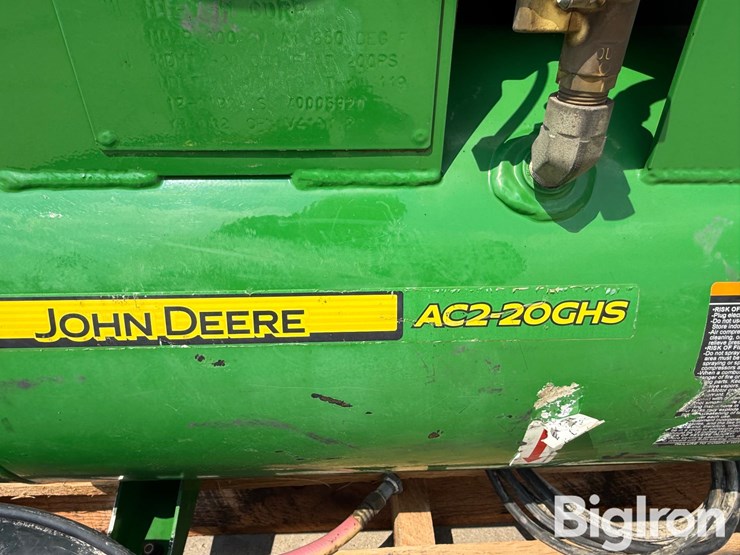 john-deere-am2-sh09-20j-portable-air-compressor-image-9