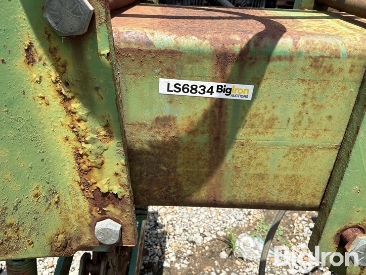 john-deere-885-image-18