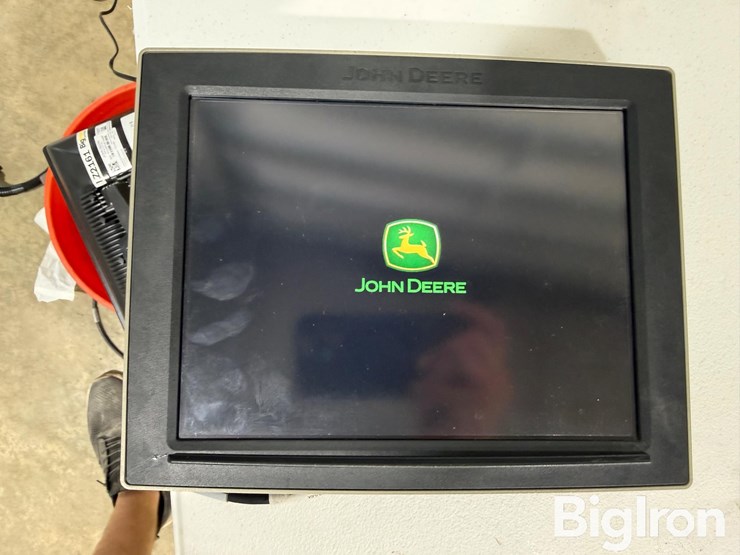 john-deere-gen-4-extended-monitor-image-2