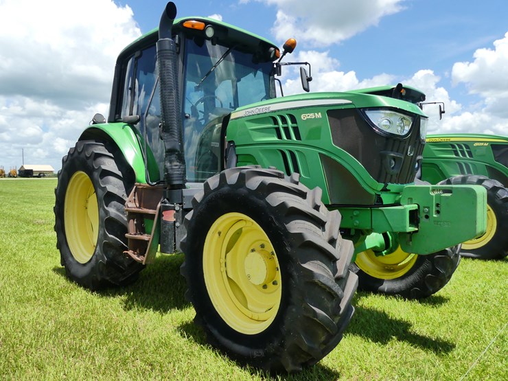 john-deere-6125m-image-2