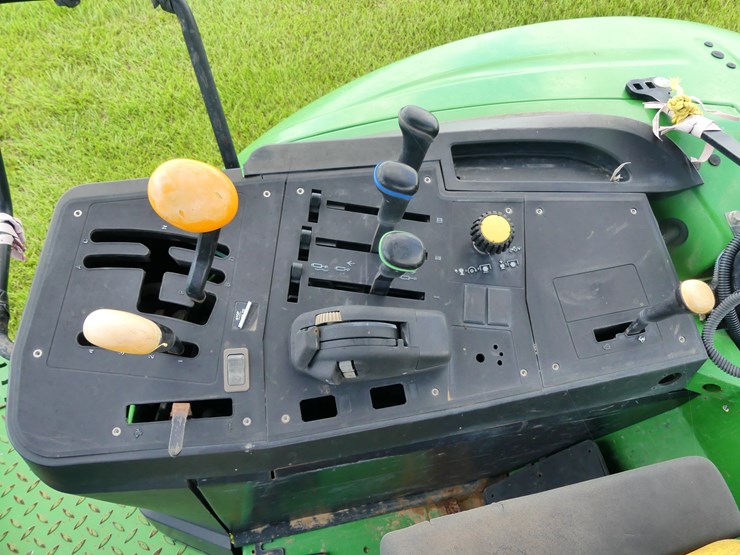 2019-john-deere-6120m-image-13