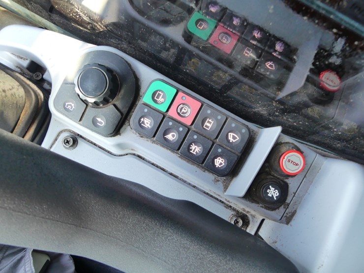 kubota-svl75-3-image-18