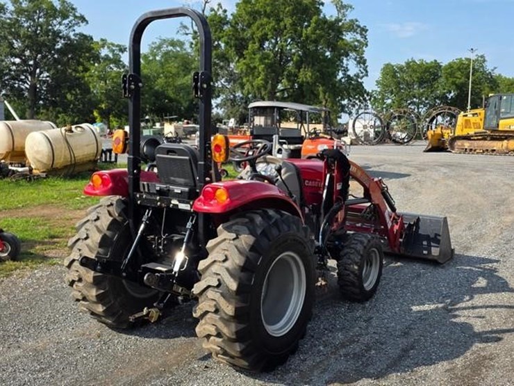 case-ih-farmall-35c-image-3