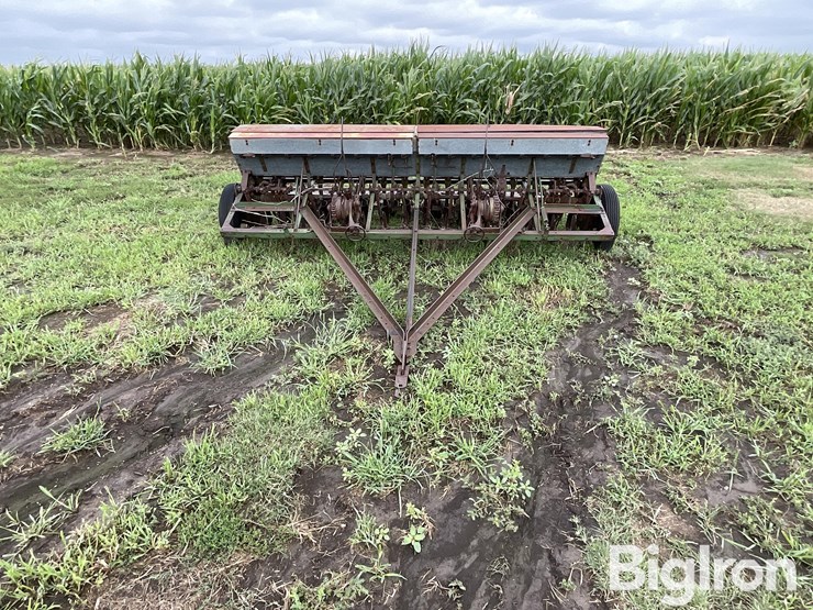 john-deere-10-image-2