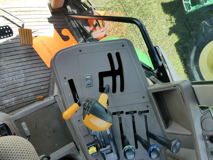 john-deere-6125m-image-14