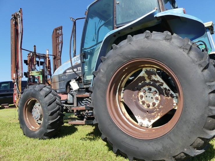 new-holland-ts110-image-8