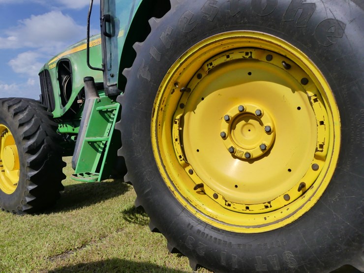 john-deere-7330-image-8